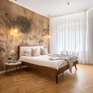 Old Town Bucharest, Luxury 2 Bedrooms Bucureşti